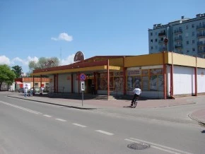 Sklep LUX przy ul. 11 Listopada 36